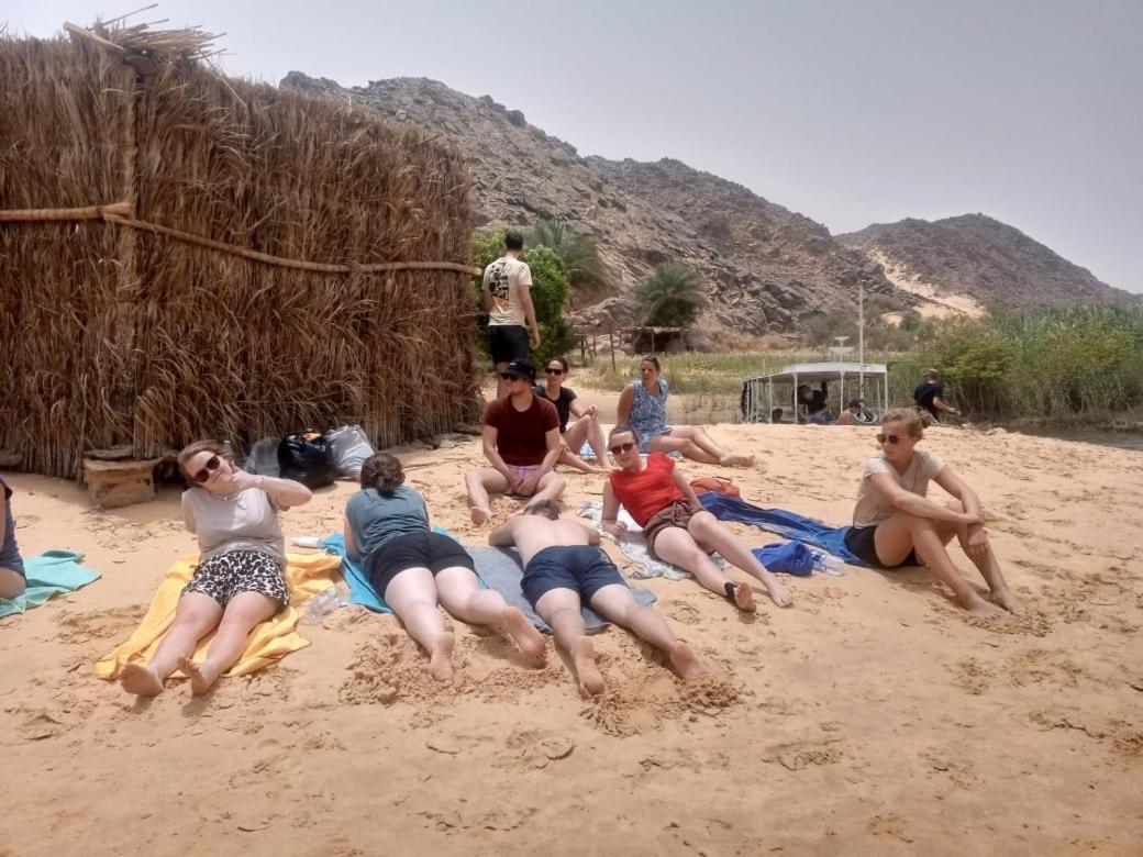 Go Inn Backpackers Aswan Exteriör bild
