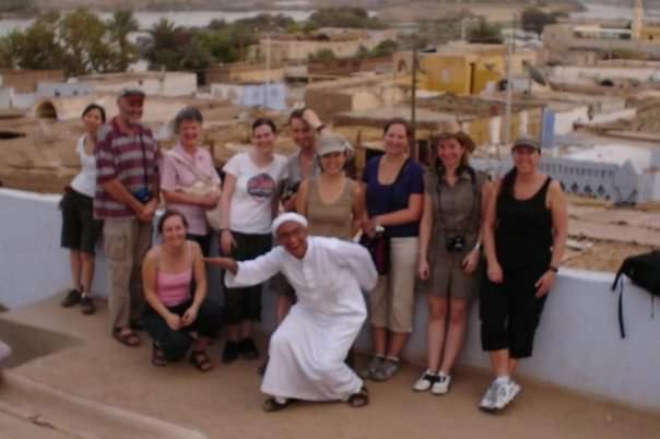 Go Inn Backpackers Aswan Exteriör bild